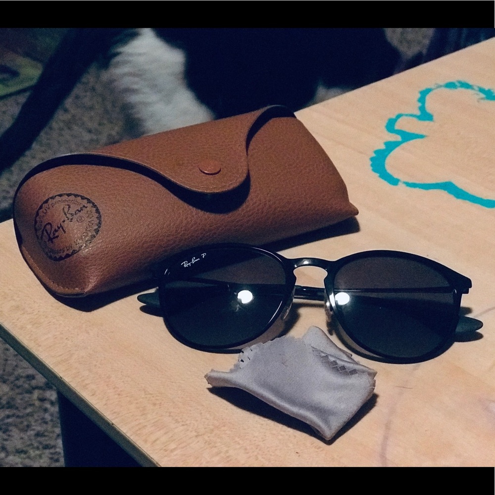 Polarized Black Ray Bans with case & cloth